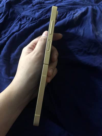Samsung Mobile Z Flip 6