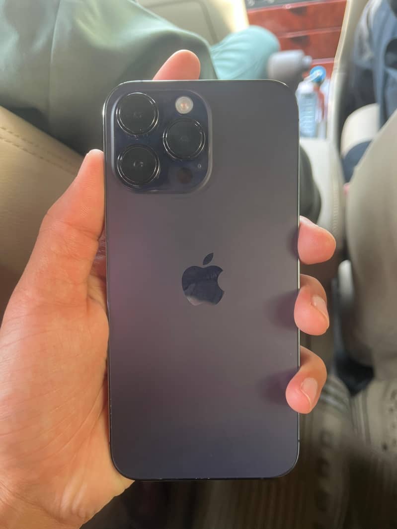 Apple iPhone 14 Pro Max 0
