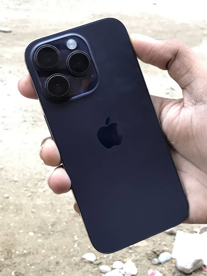 Apple iPhone 14 Pro 0