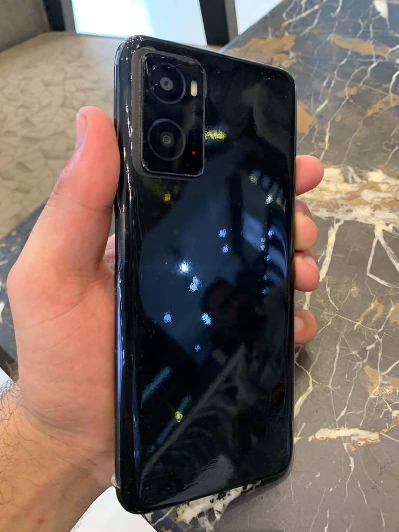 OPPO A76 1
