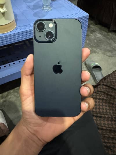 Apple iPhone 13