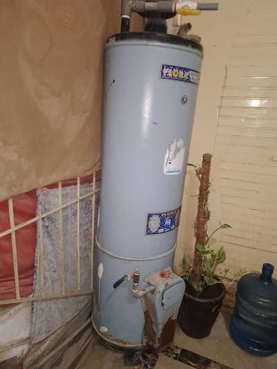 used gyser urgent sale