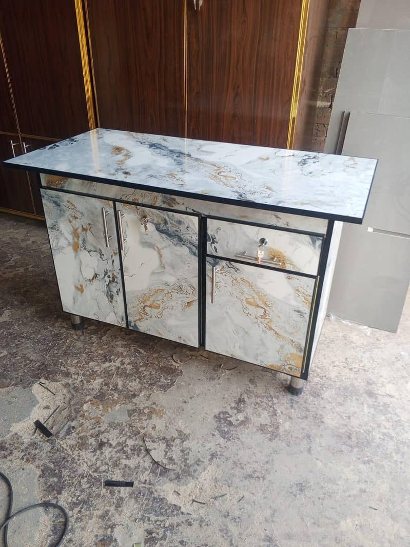 Iron Table 0