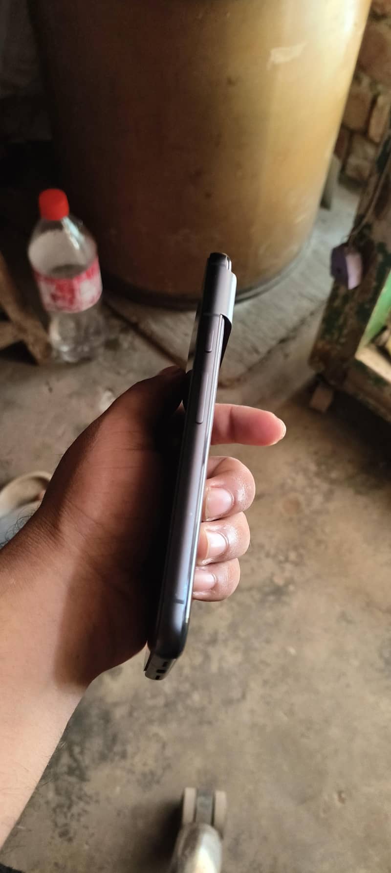 Google Pixel 8 4