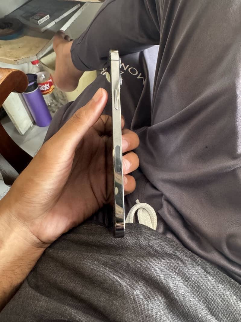 Apple iPhone 12 pro max 5