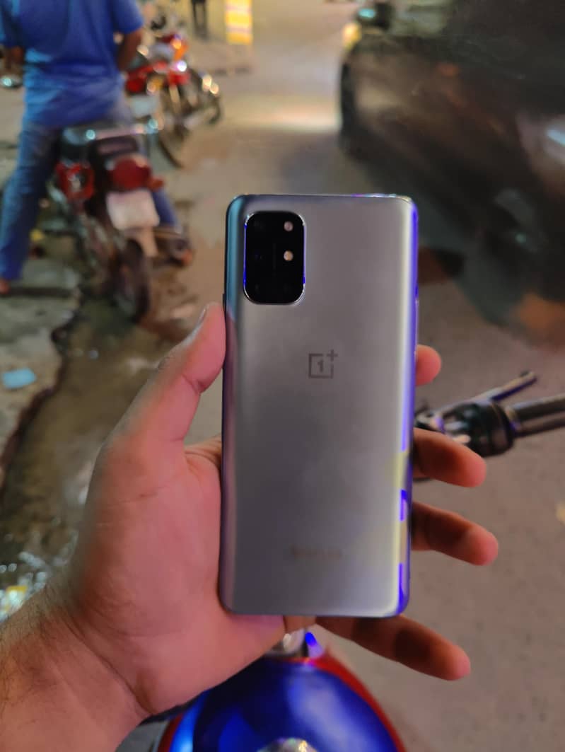 One Plus 8T 0