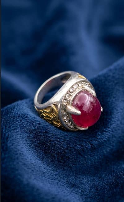 Stylish Men's Ring with Beautiful Red Stone - Silver Finish