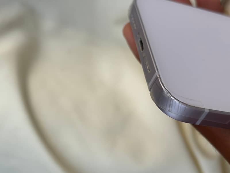 Apple iPhone 14 6