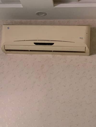pel Ac 1.5 ton good condition working good