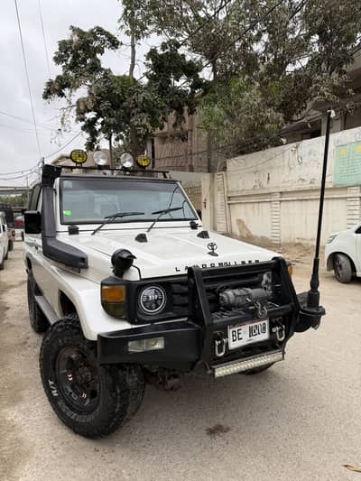 Toyota Land Cruiser 1986