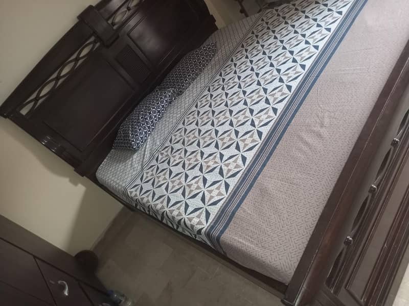 King Size Bed 2