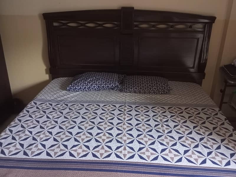 King Size Bed 4