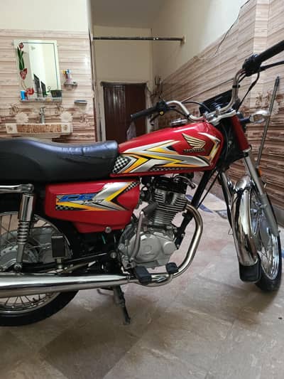 Honda 125 lush condition