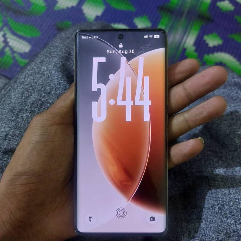 Tecno CAMON 30S 1