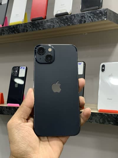 Apple iPhone 13