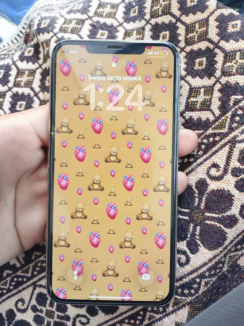 Iphone 11 pro Max 4
