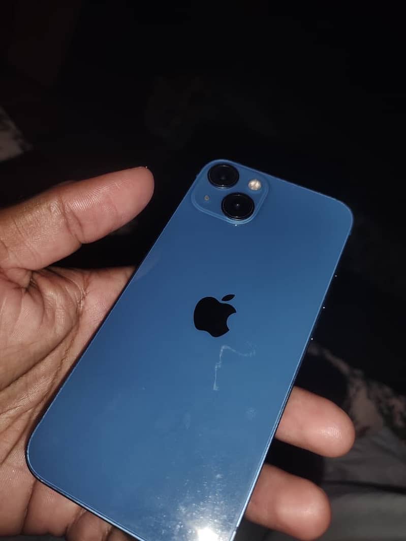 Apple iPhone 13 0