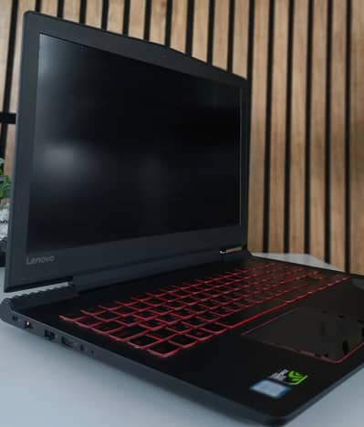 ASUS ROG GL552VW i5 6thGen 8/128GB + 1TB HDD 2 GB GeForce GTX 960M