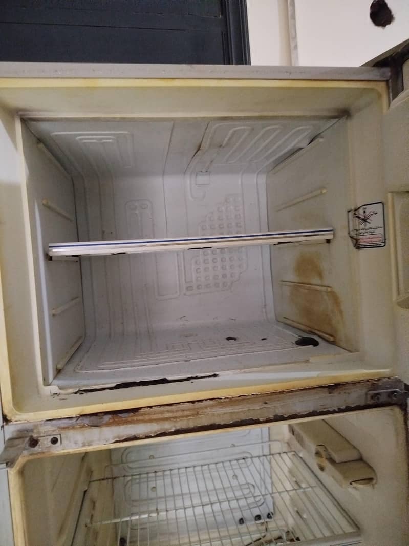 dawlance fridge 1