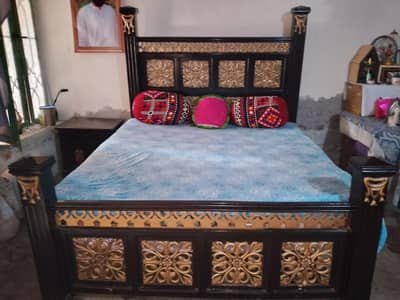 Chinioti Bed