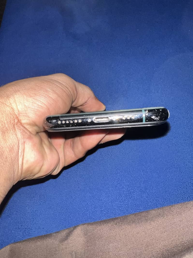 Apple iPhone 11 Pro 5