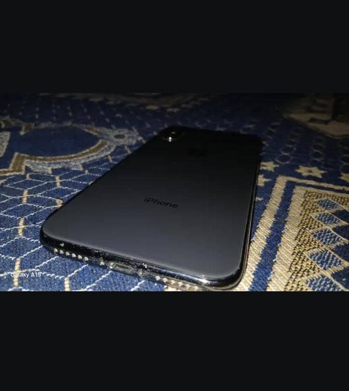 Apple iPhone X 4