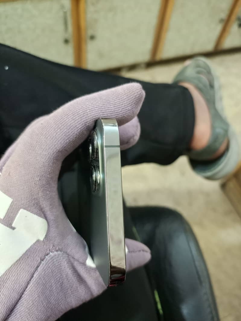 Apple iPhone 12 Pro Max 3