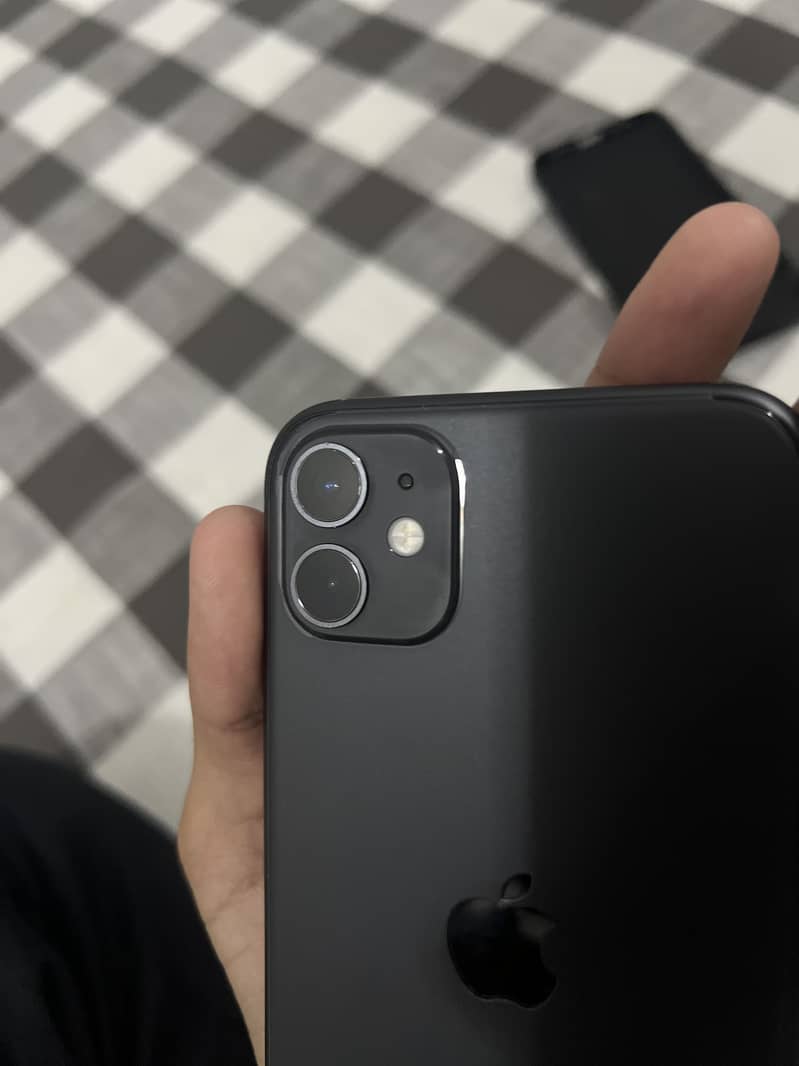 Apple iPhone 11 6