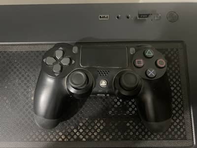 PS4 Controller
