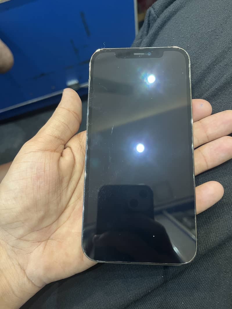 Apple iPhone 12 Pro 1