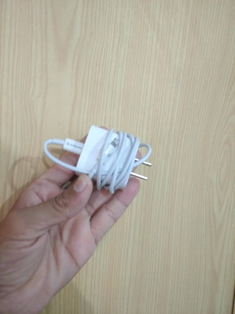 Apple iPhone 12 6
