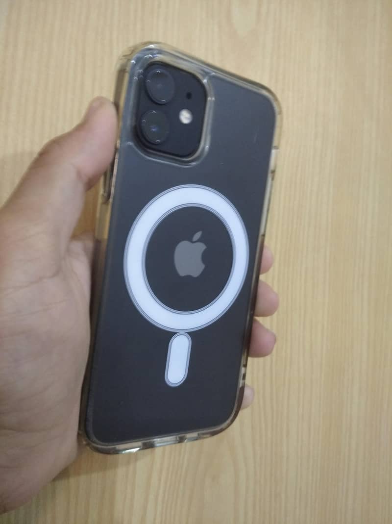 Apple iPhone 12 7