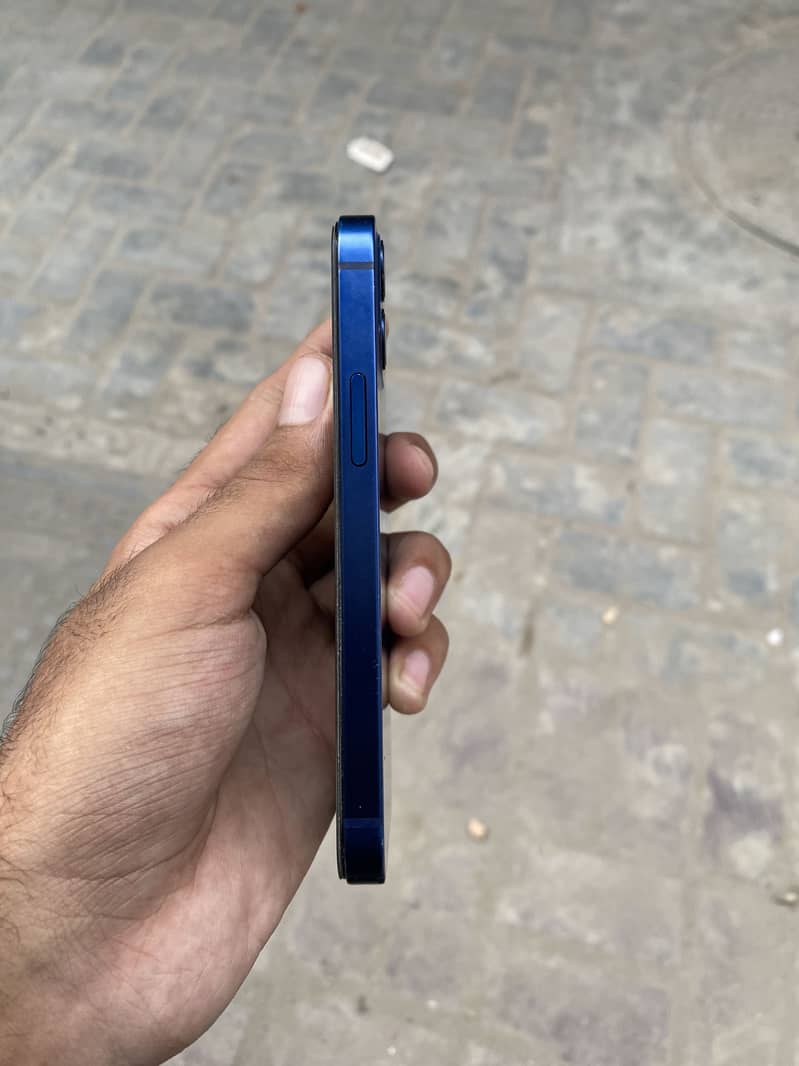 Apple iPhone 12 mini 2