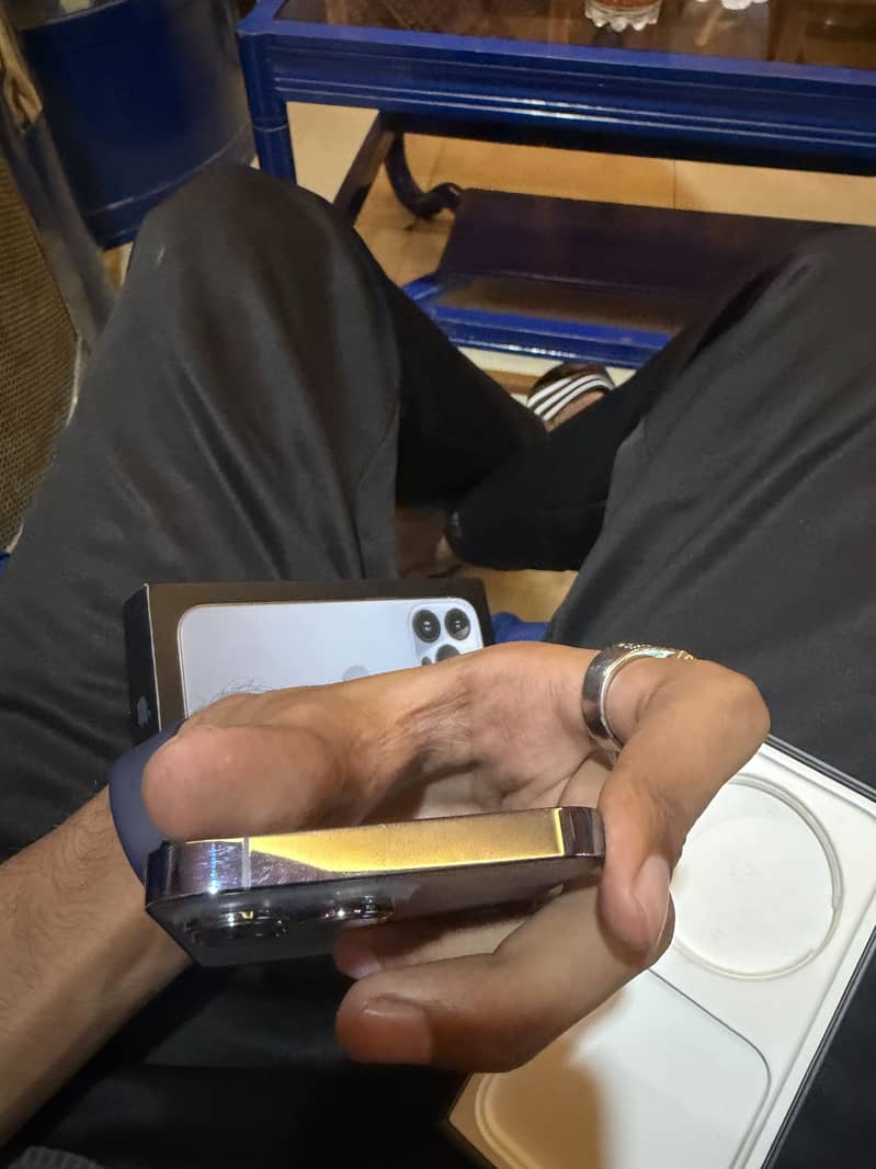 Apple iPhone 13 Pro 2