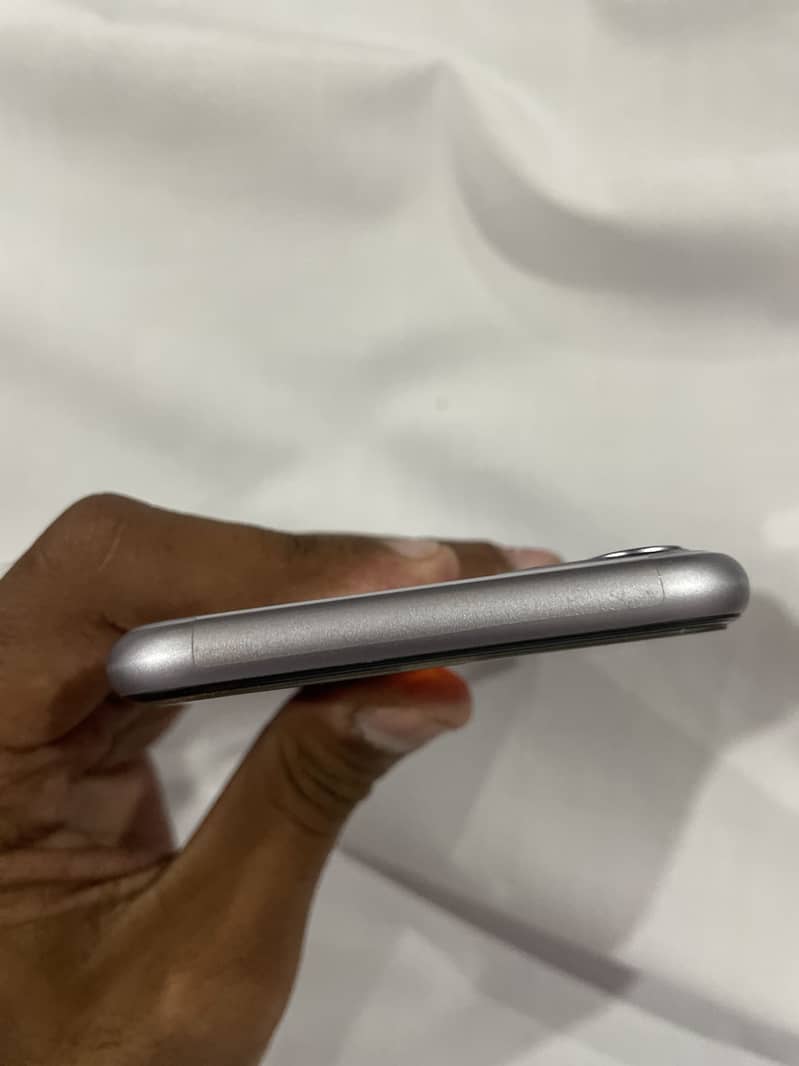 Apple iPhone 11 1