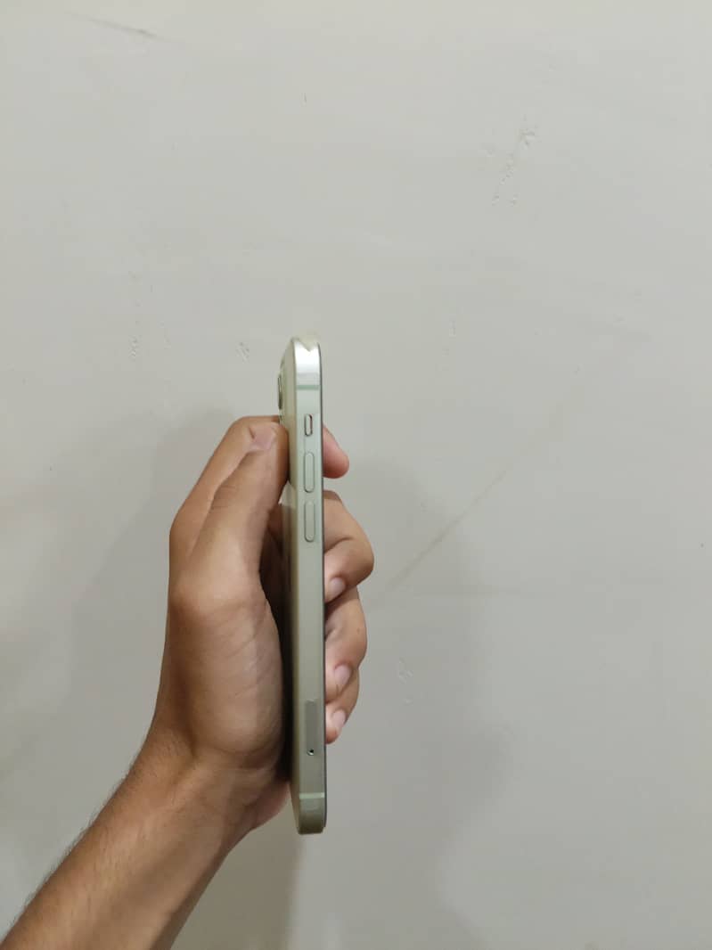 Apple iPhone 12 5