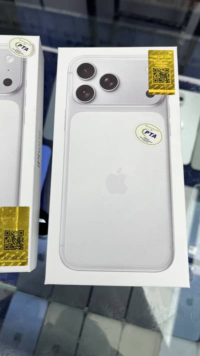 Iphone new models available pta /non pta
