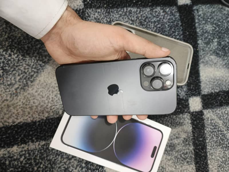 Apple iPhone 14 Pro Max 2