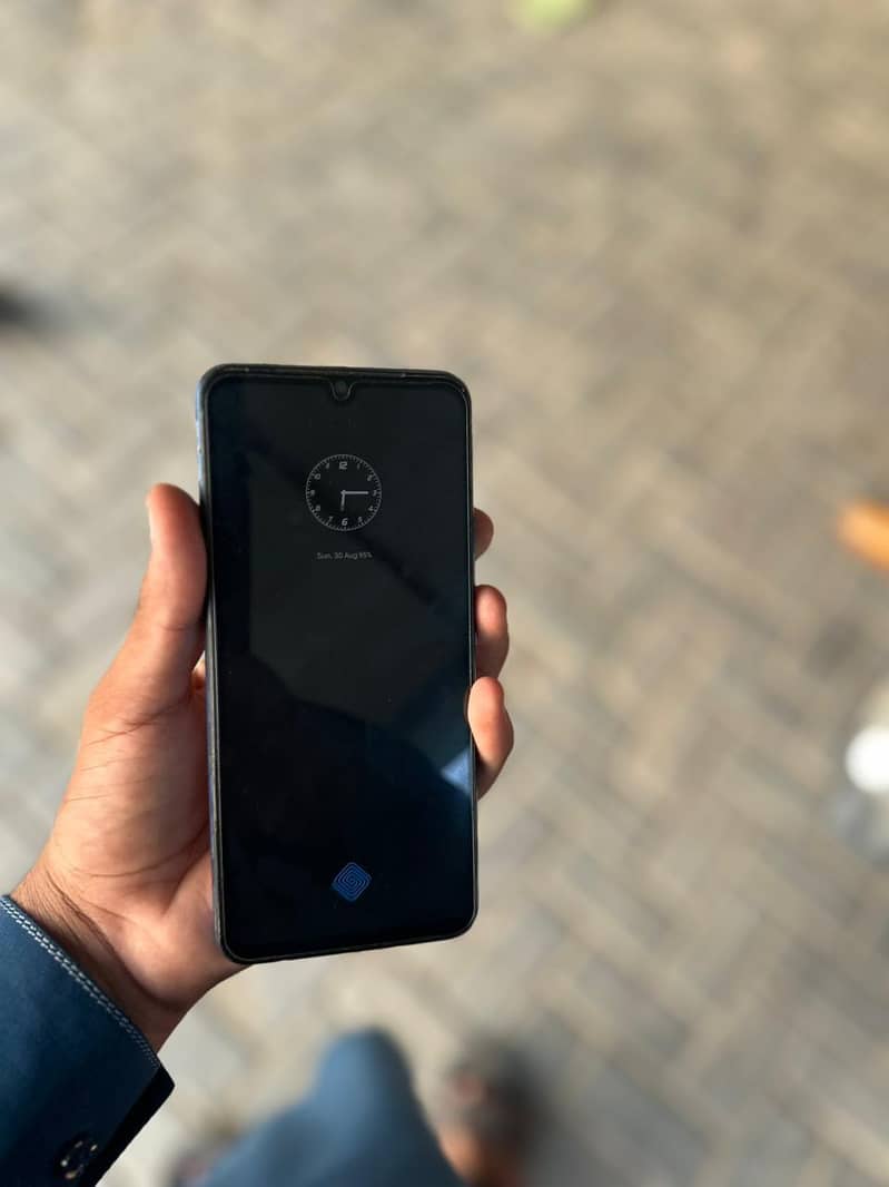 Vivo V21e 1