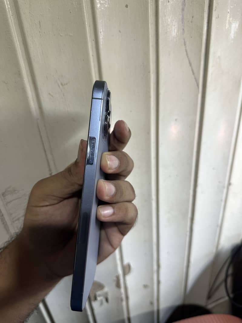 Apple iPhone 13 Pro Max 3
