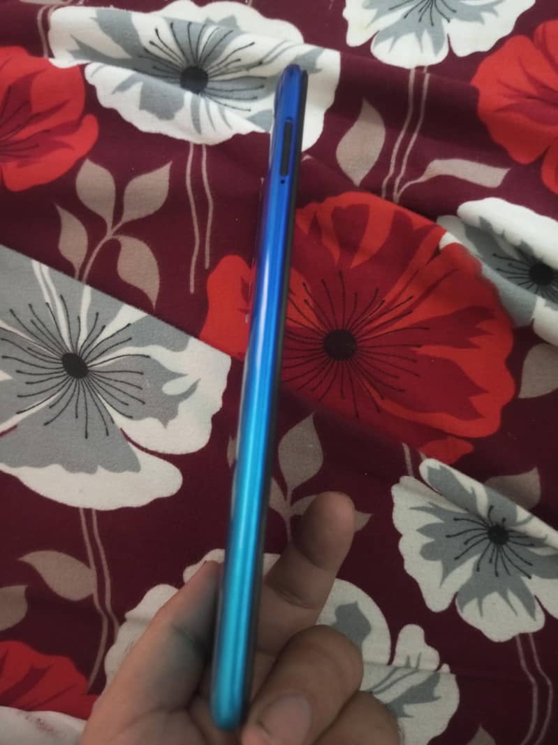 Tecno Spark 2 3