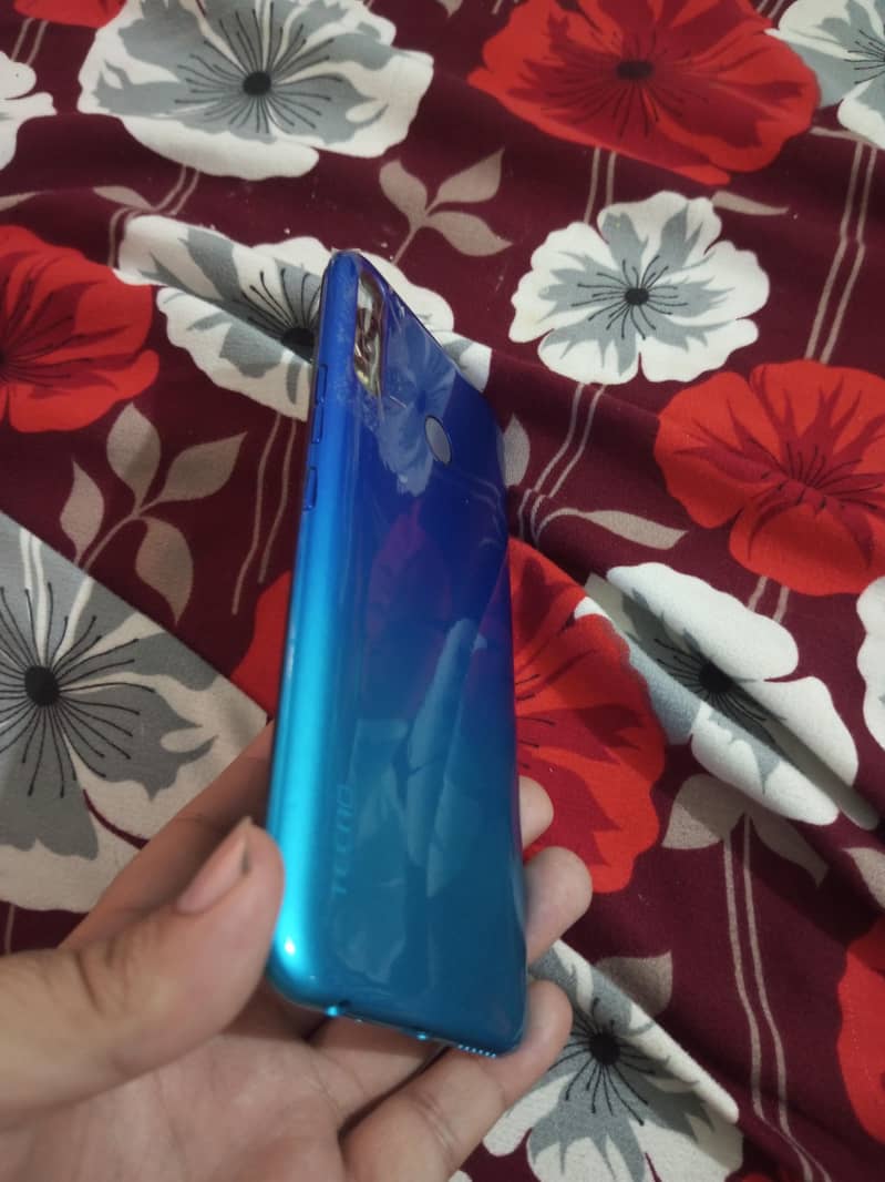 Tecno Spark 2 4