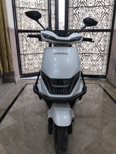 Revoo Electric Bike 72V 35Ah | 80-110 KM Range | Like New