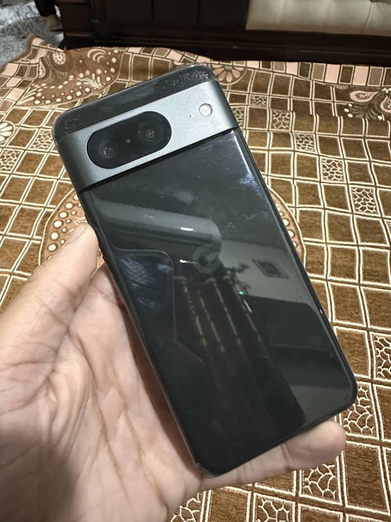 Google Pixel 8 1