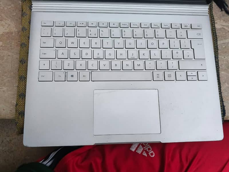 Microsoft Surface book 1 6