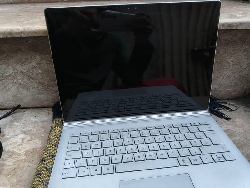 Microsoft Surface book 1 7