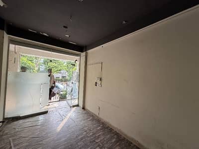 In F-6 Markaz Of Islamabad, A 1500 Square Feet Shop Is Available
