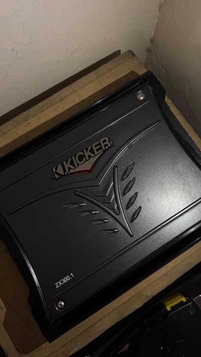 kicker 300RMS