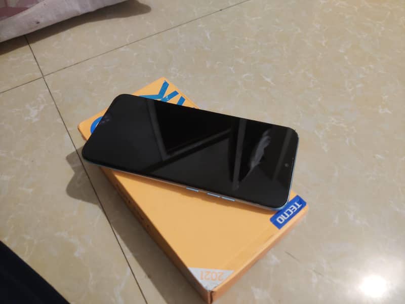 Tecno Spark 6 1