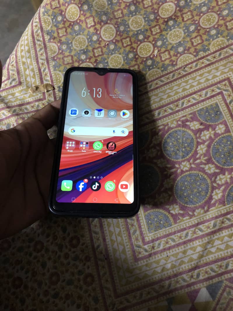 OPPO A7 0